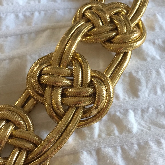 Vintage Gold Belt - Picture 2 of 6